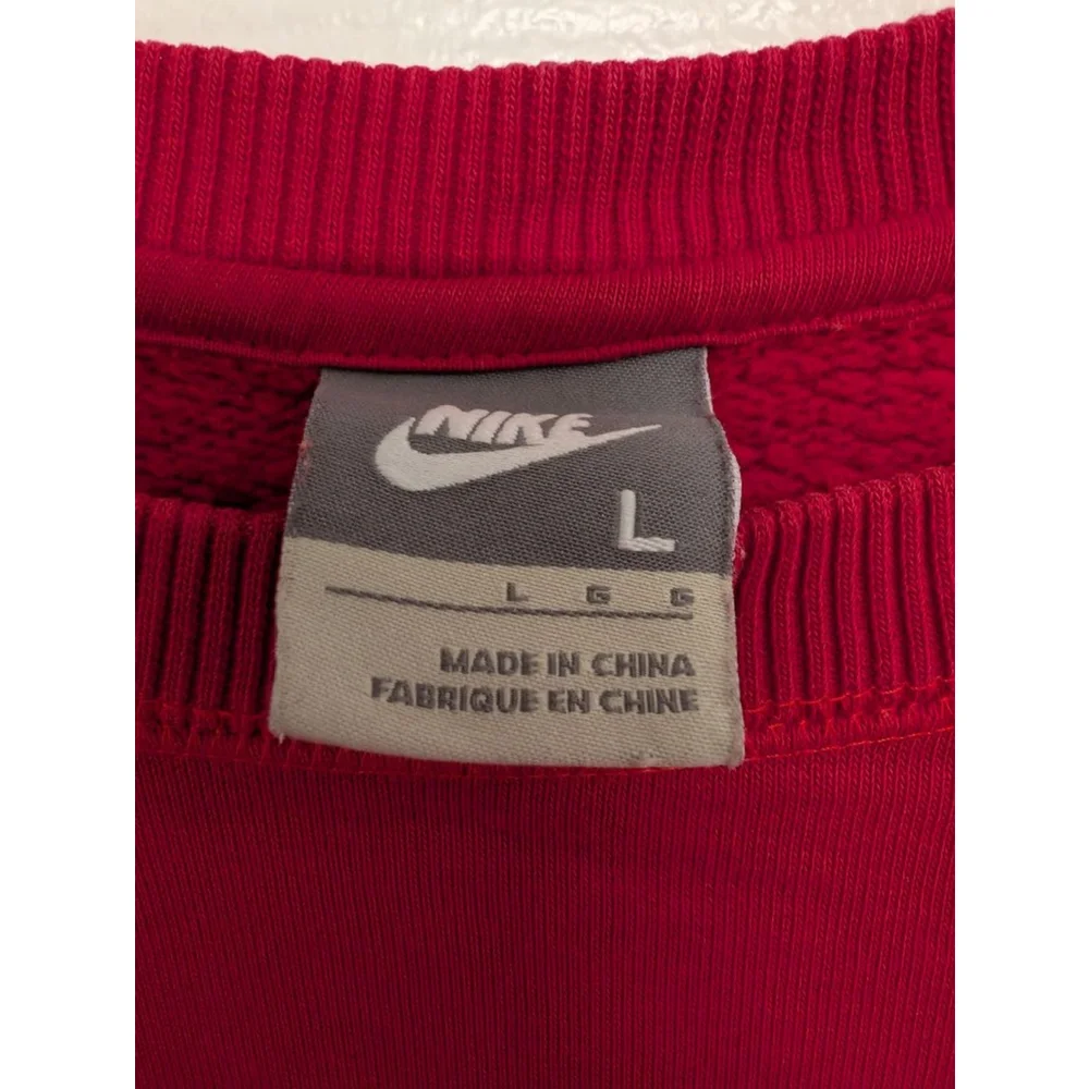Nike Air Vintage Gray Tag - Red Crewneck Sweatshirt with Pink Stripes, Size L